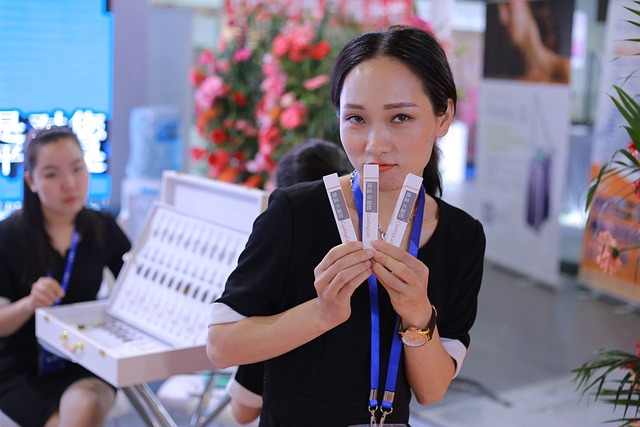 Co lepsze hydrożel czy szkło? Co lepsze hydrożel czy szkło?